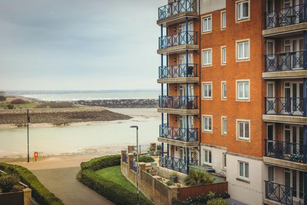 Sovereign Sunrise Near To Beach Villa Eastbourne Exterior photo